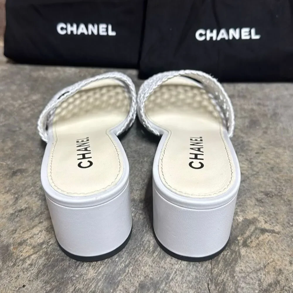 Authentic CHANEL 2021 White Woven Leather Interlocking CC Logo Slide Mules Size